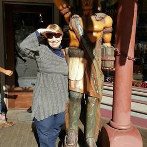 Meet your Posher, Cindy